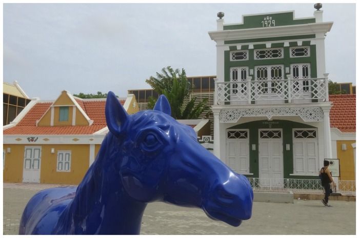 Aruba Walking Tours paard en gevel