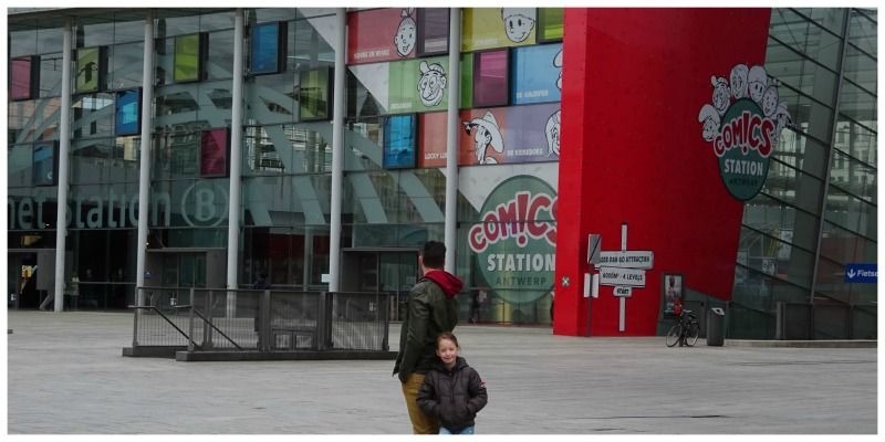Comics station Antwerpen gebouw