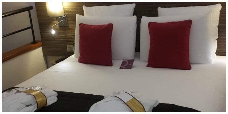 Hotel Mercure Blois Centre bed