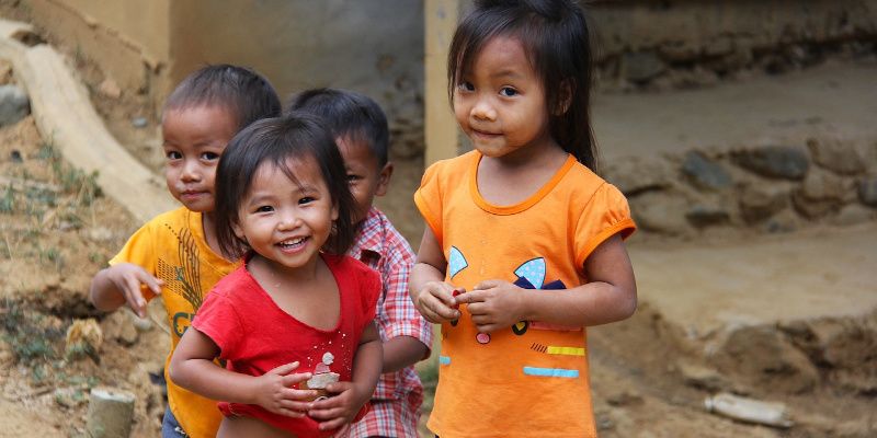 Local Life Perry leeft in Laos meisjes